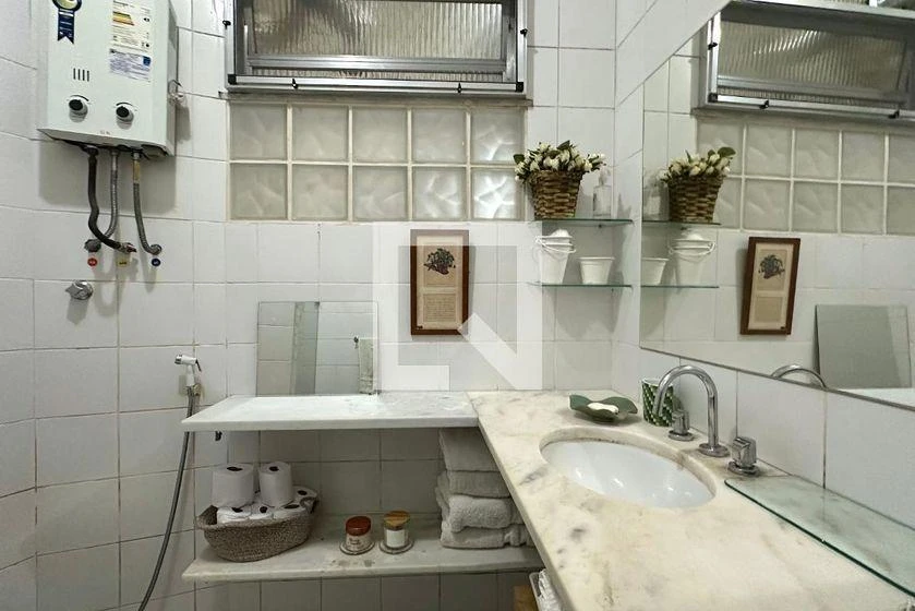 70 m² apartment with a water view and a dryer — photo 37
