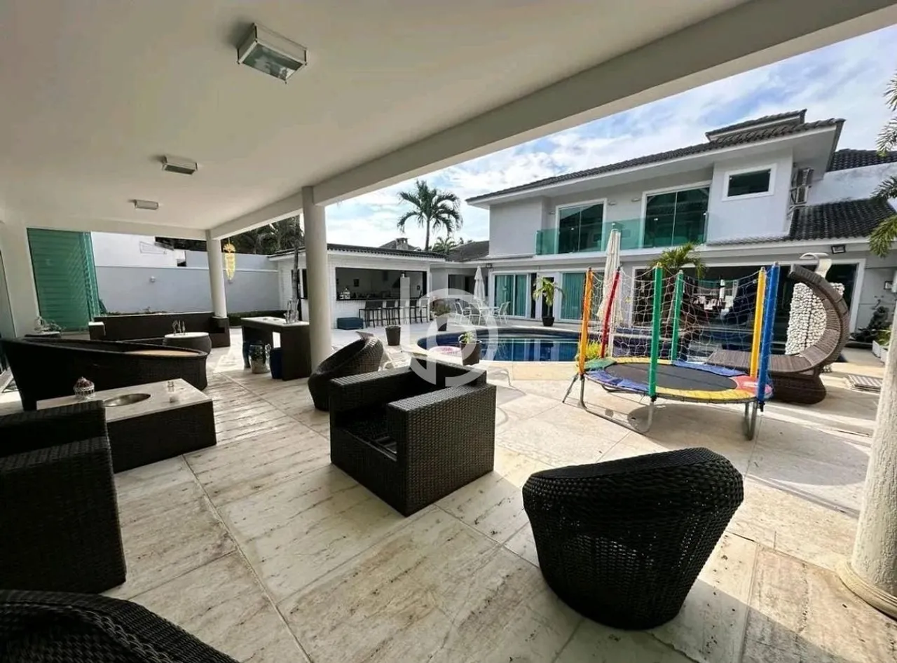 Furnished house-style apartment with 5 bedrooms and 5 baths — photo 11