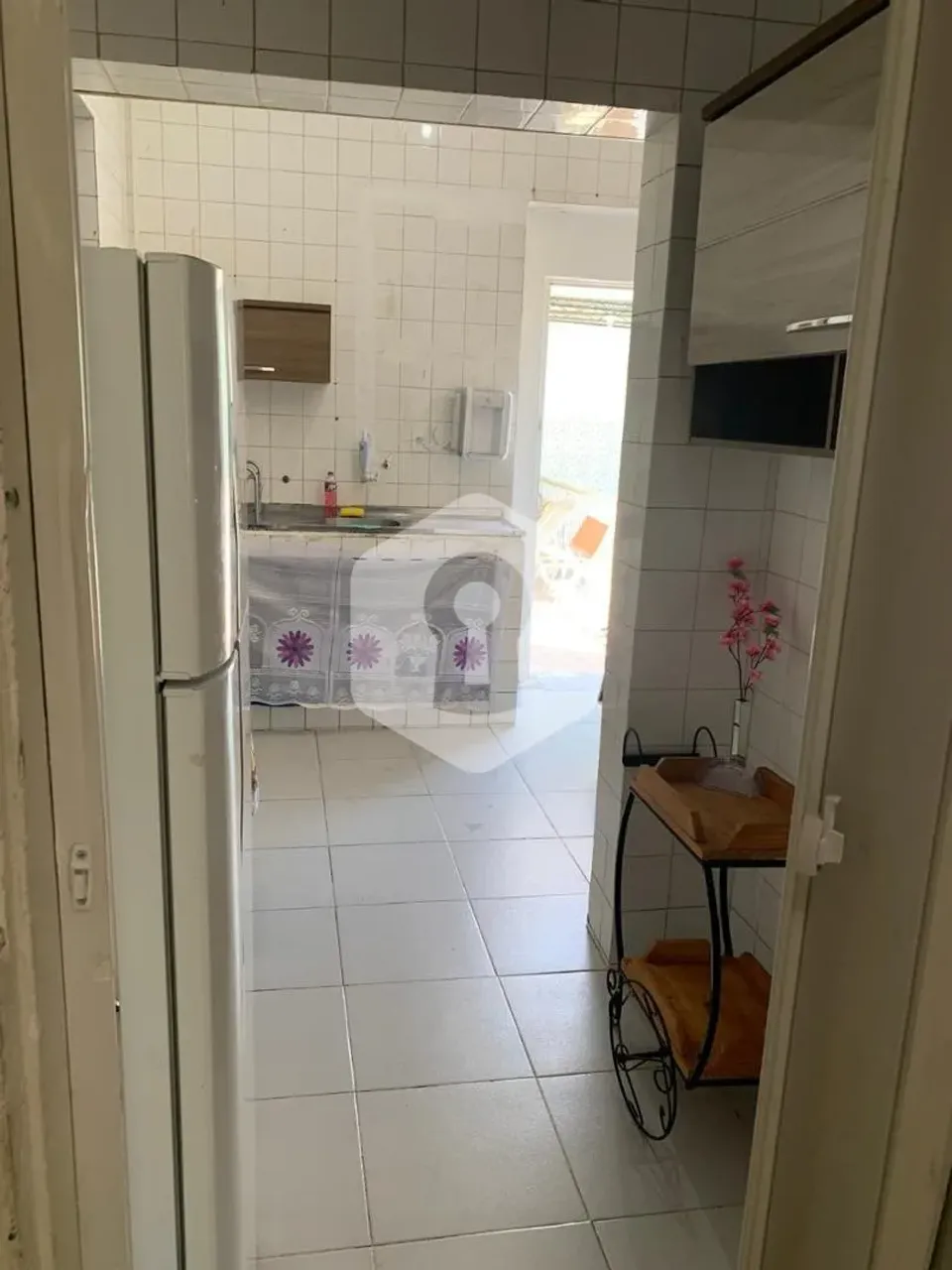 Furnished 216m² house with 4 bedrooms and balcony — photo 16