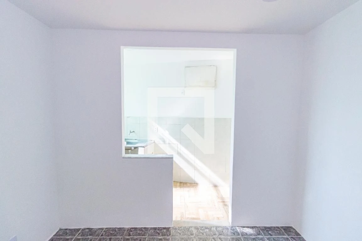 Estudio sin amueblar con 1 dormitorio y 1 baño — photo 18