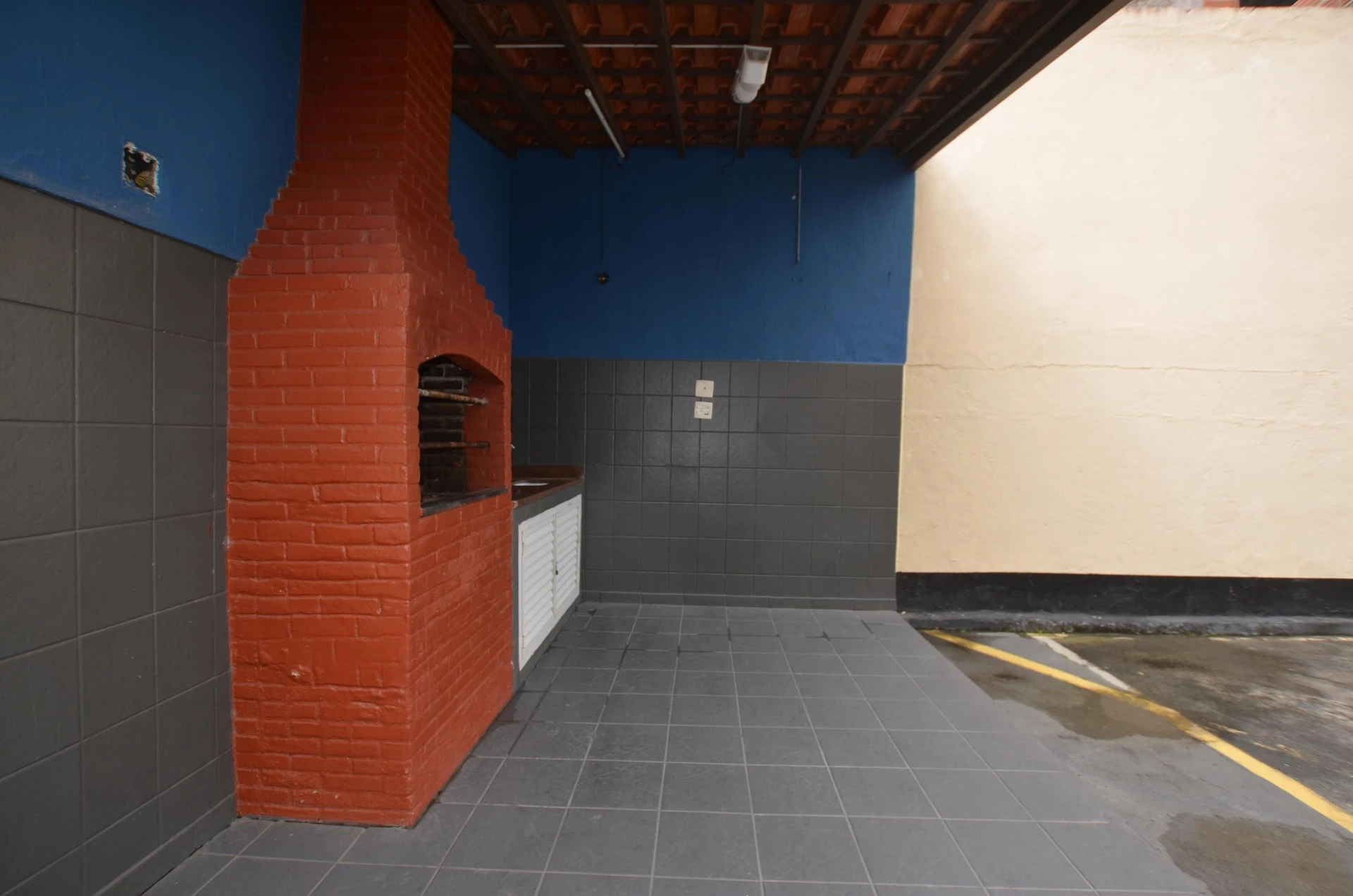 Furnished apartment, 126 m², with a grill on the balcony — photo 52