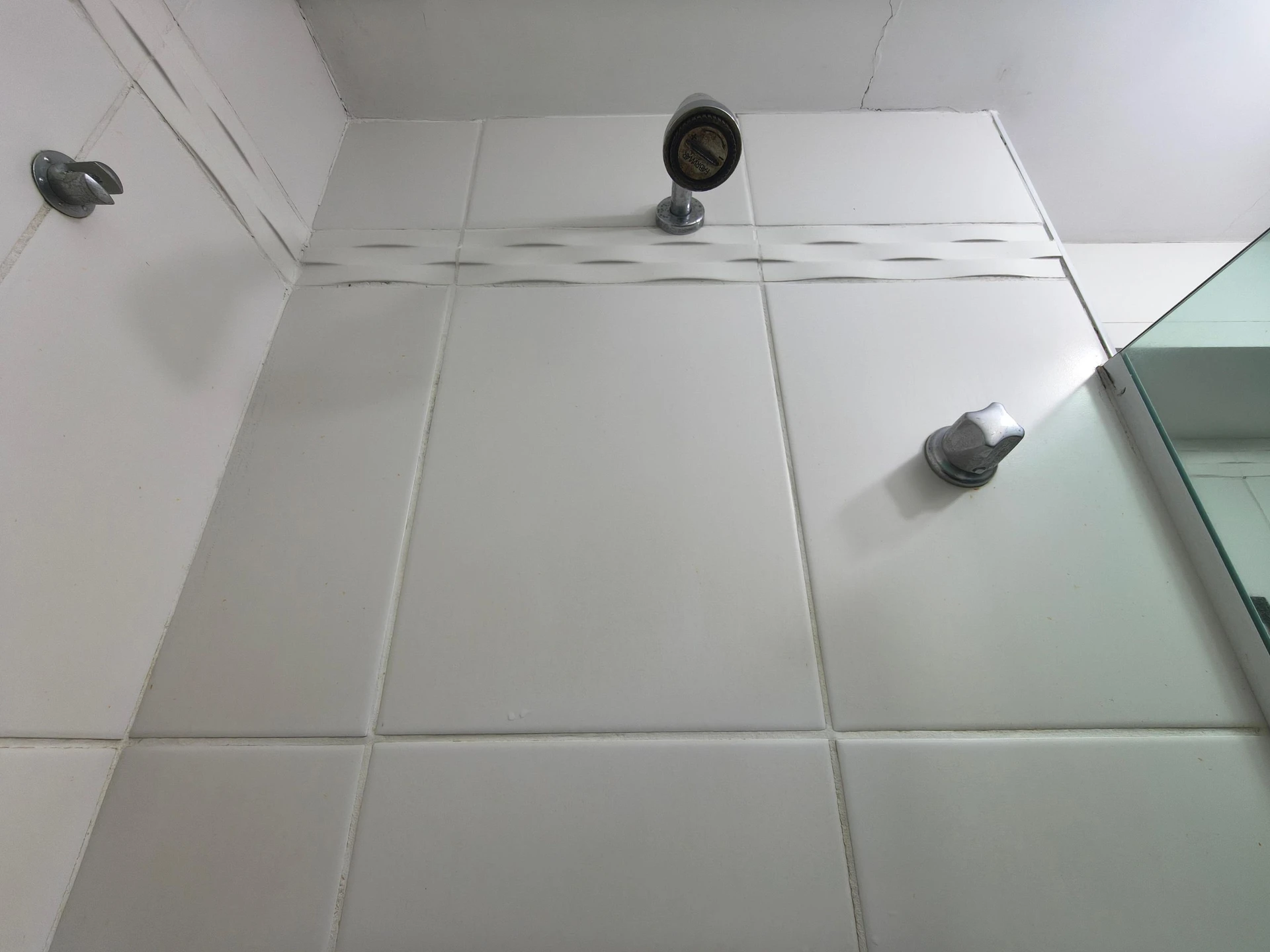 Unfurnished 3-bedroom apartment with balcony and 2 parking — photo 28