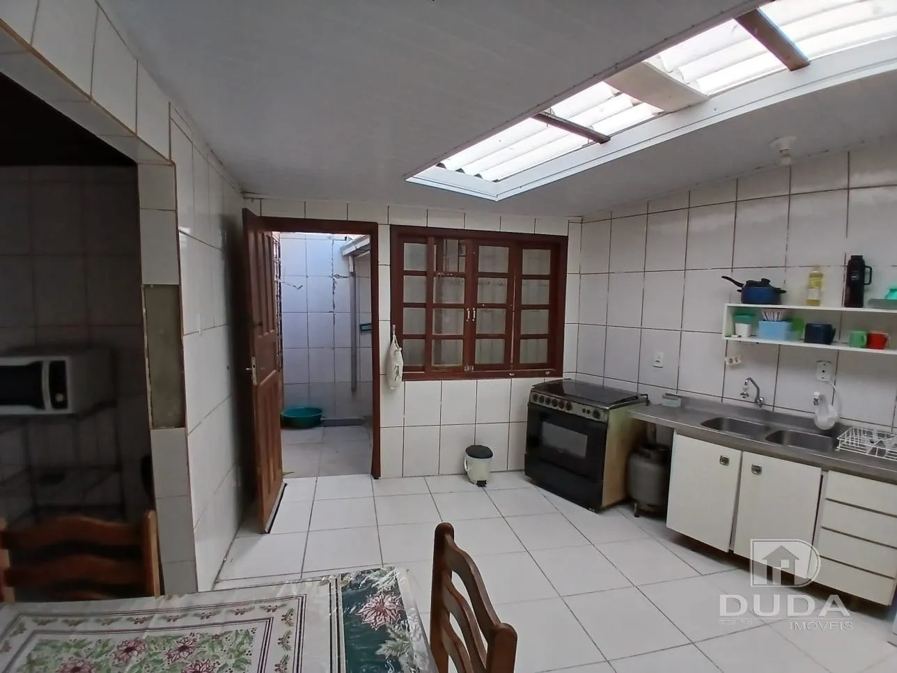 Casa amueblada con cocina cerrada y fogón a gas — photo 31