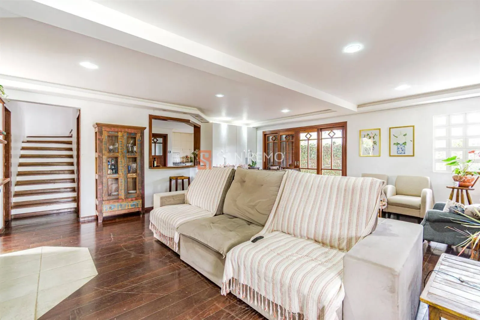 Casa mobiliada com 4 suítes e varanda privativa — photo 5