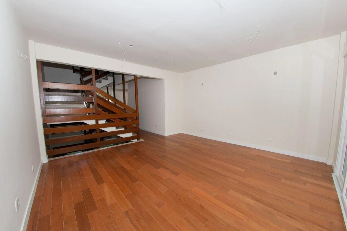 House, 1256 m², with a bathtub — photo 10