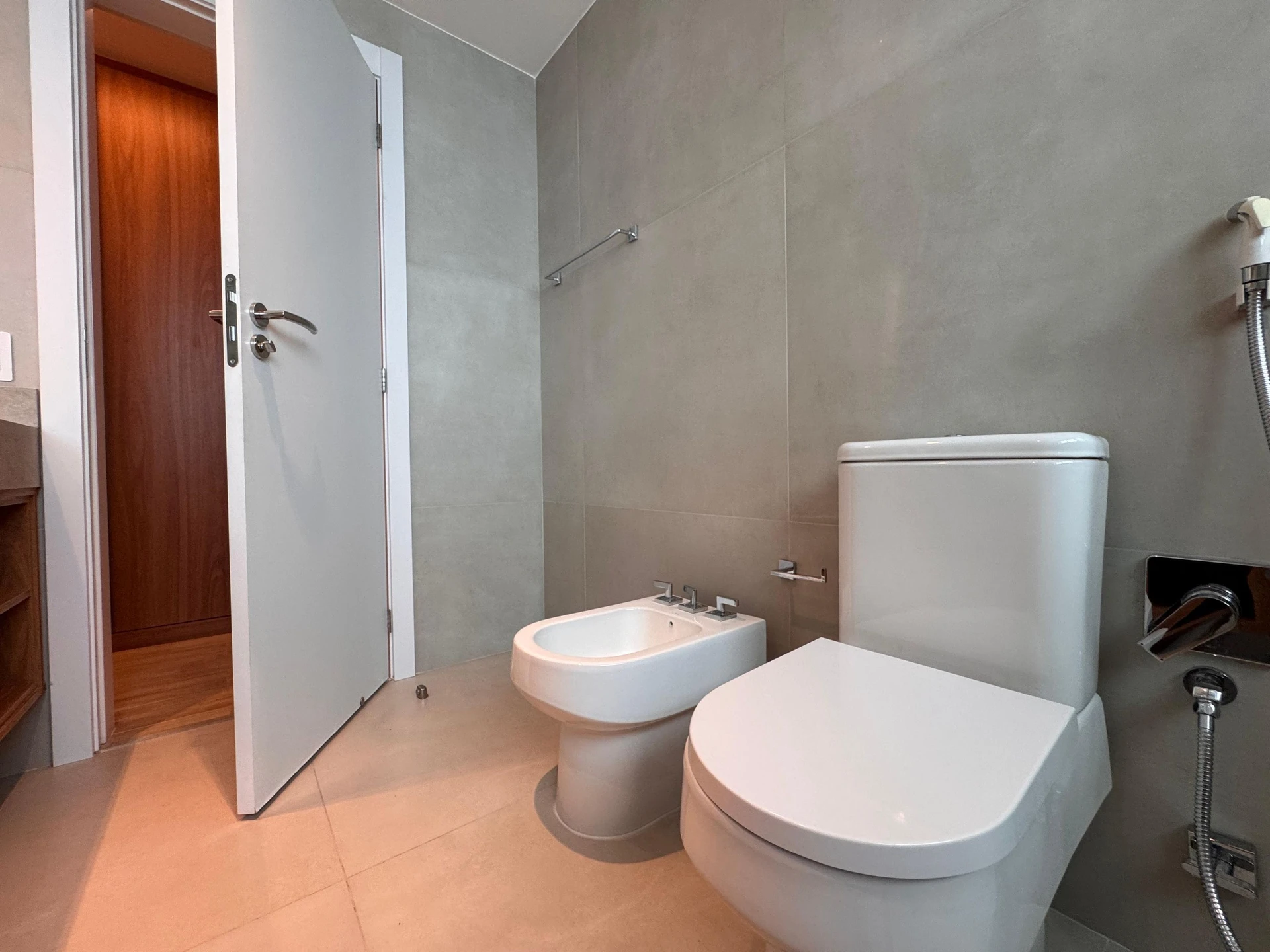Apartamento mobiliado com 3 suítes e 4 vagas — photo 87