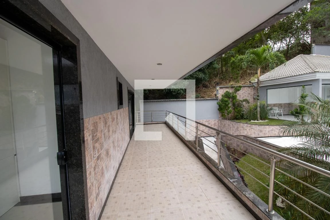 Casa com 3 suítes e quintal privativo com churrasqueira — photo 11