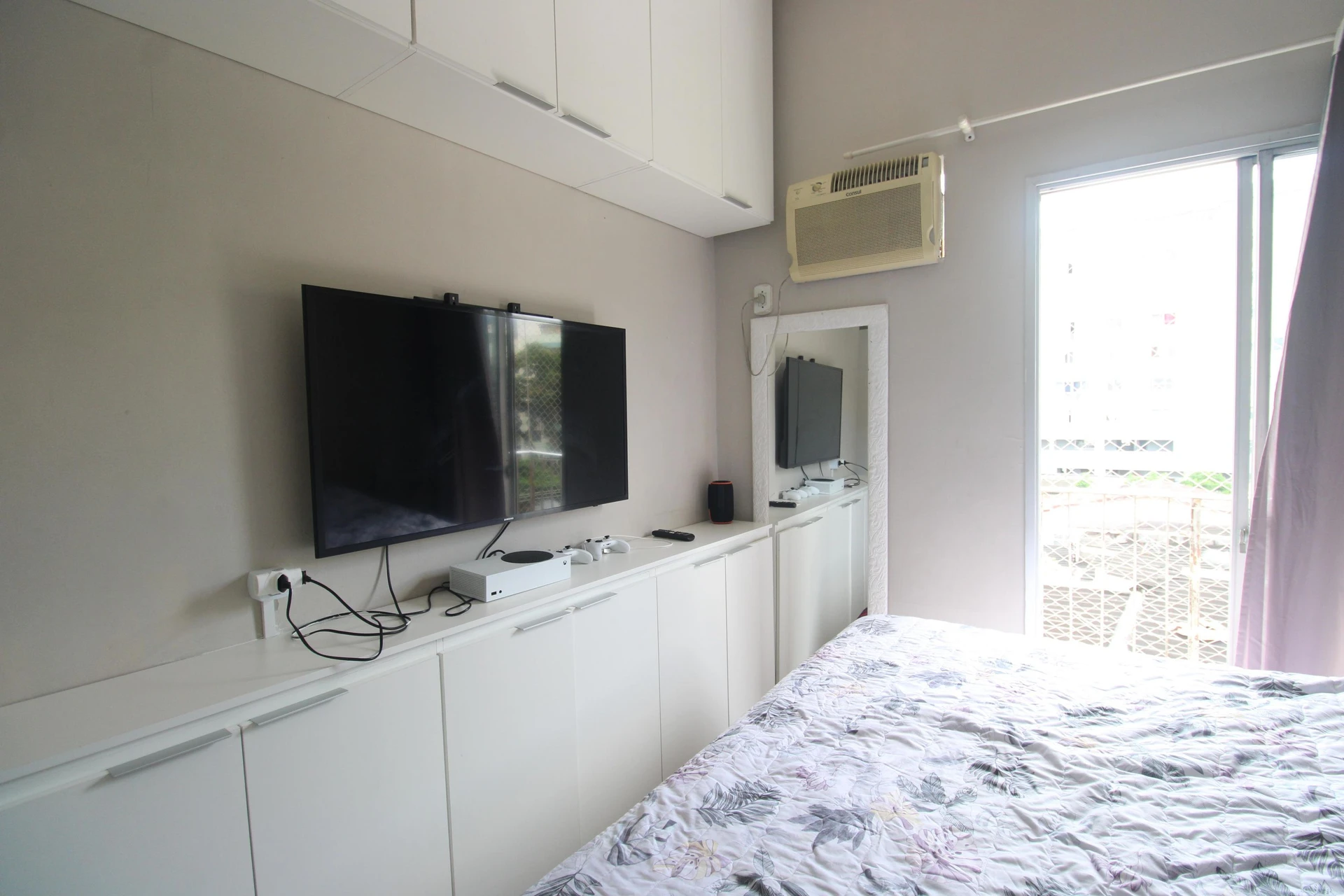 60 m² apartment with a washing machine and a mountain view — photo 18