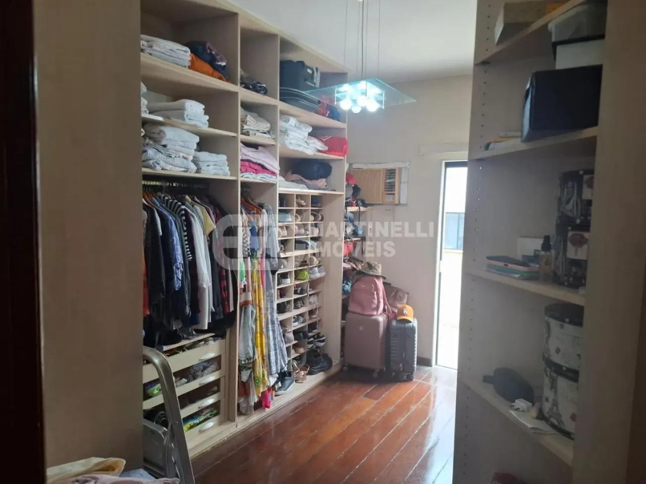 Furnished 3-bedroom apartment with a terrace — photo 16