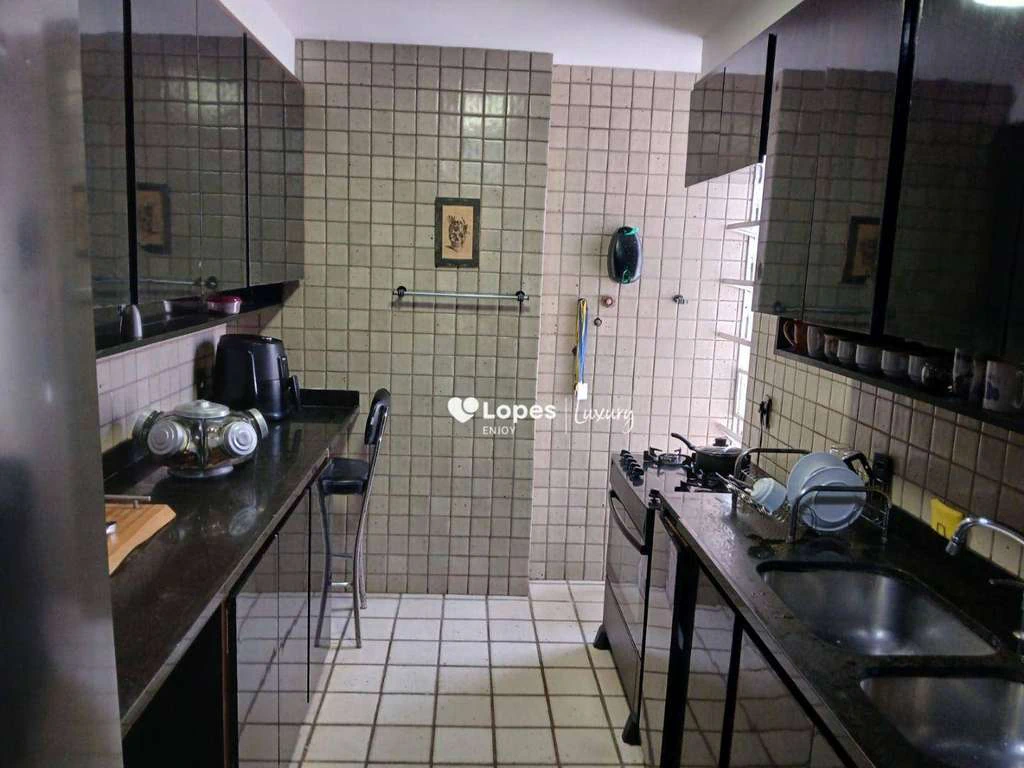 Furnished 127 m² penthouse with 2 en-suite bedrooms — photo 23
