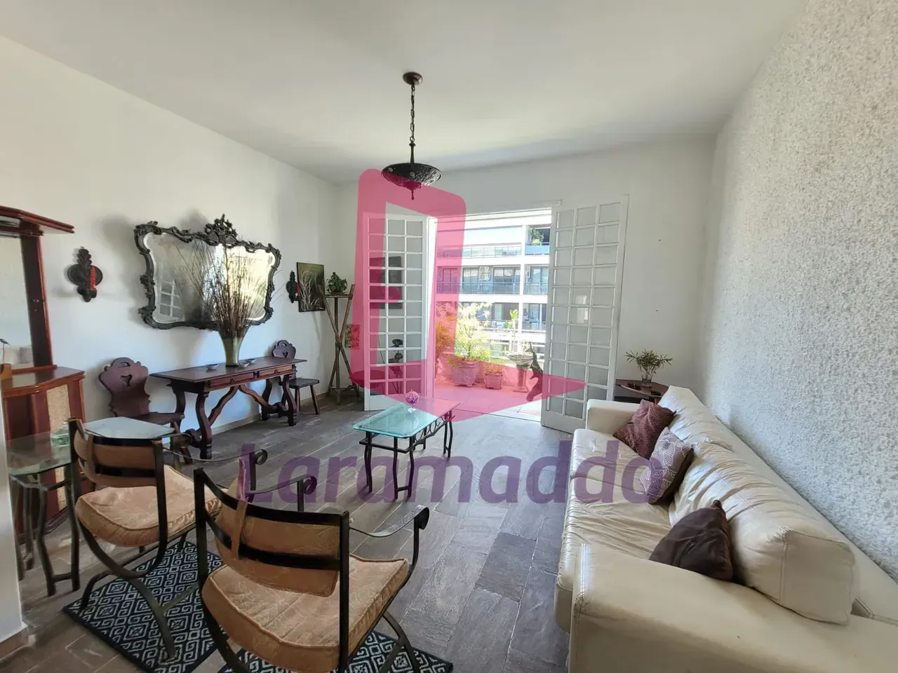 210 m² apartment with 5 bedrooms and 3 bathrooms — photo 6