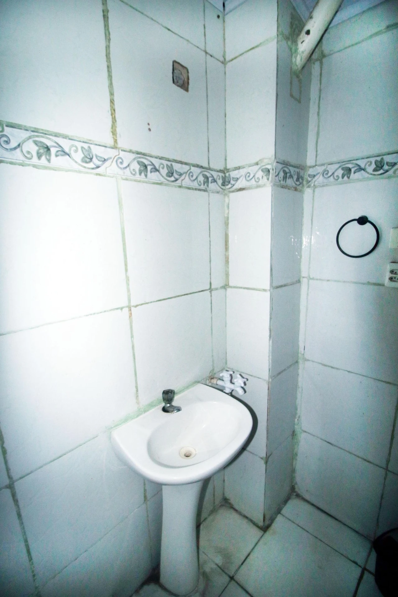 Немеблированный дом с 1 спальней, 1 ванной и зоной стирки — photo 8