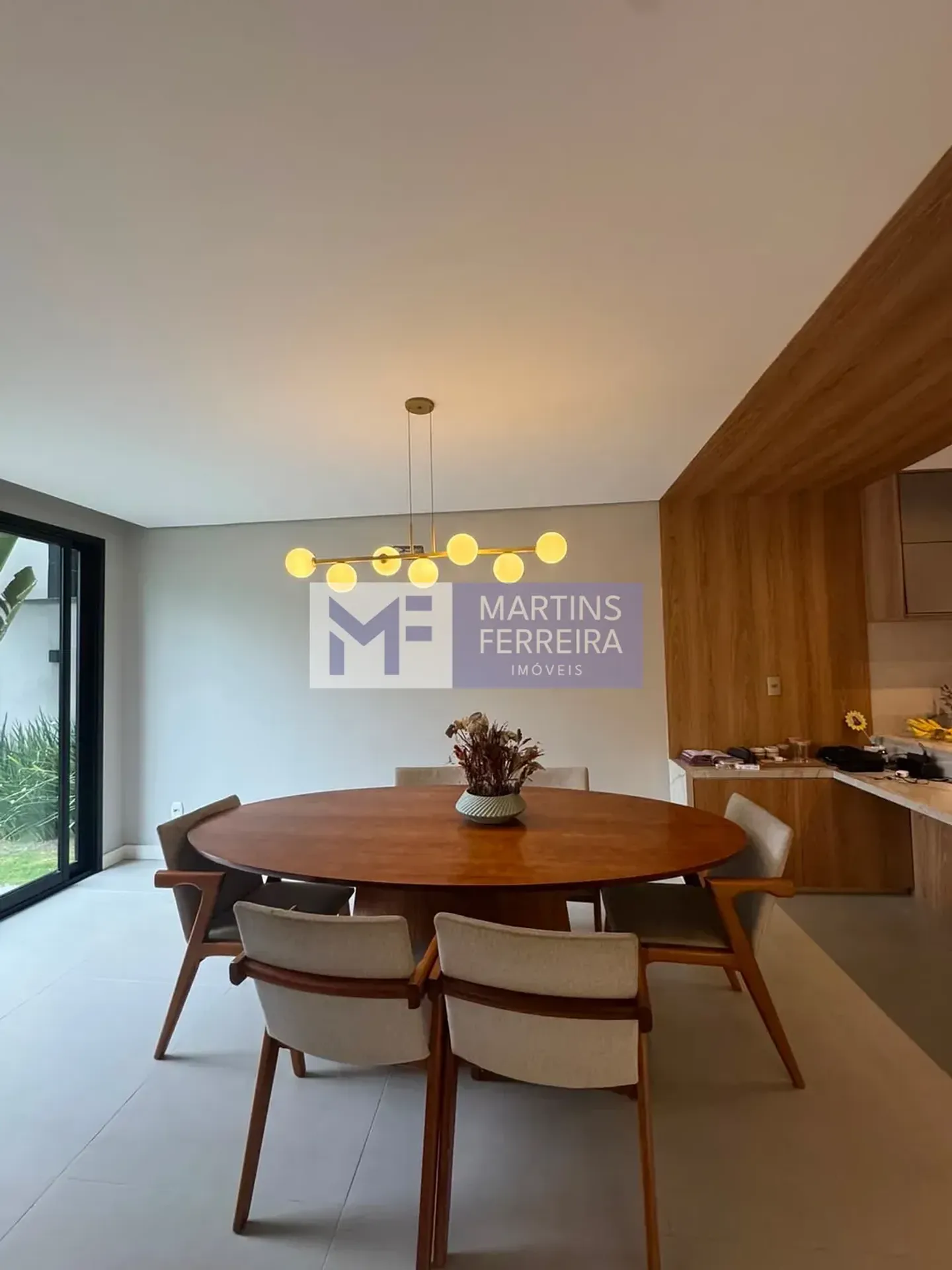 Duplex house with 5 en-suite bedrooms and open-plan kitchen — photo 4