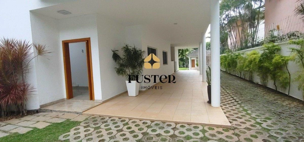 1500 m² house with 5 en-suite bedrooms and 7 baths — photo 15