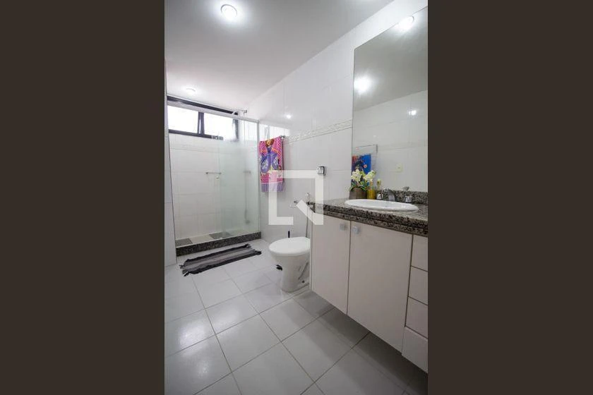 Furnished apartment with 3 en-suite bedrooms — photo 65