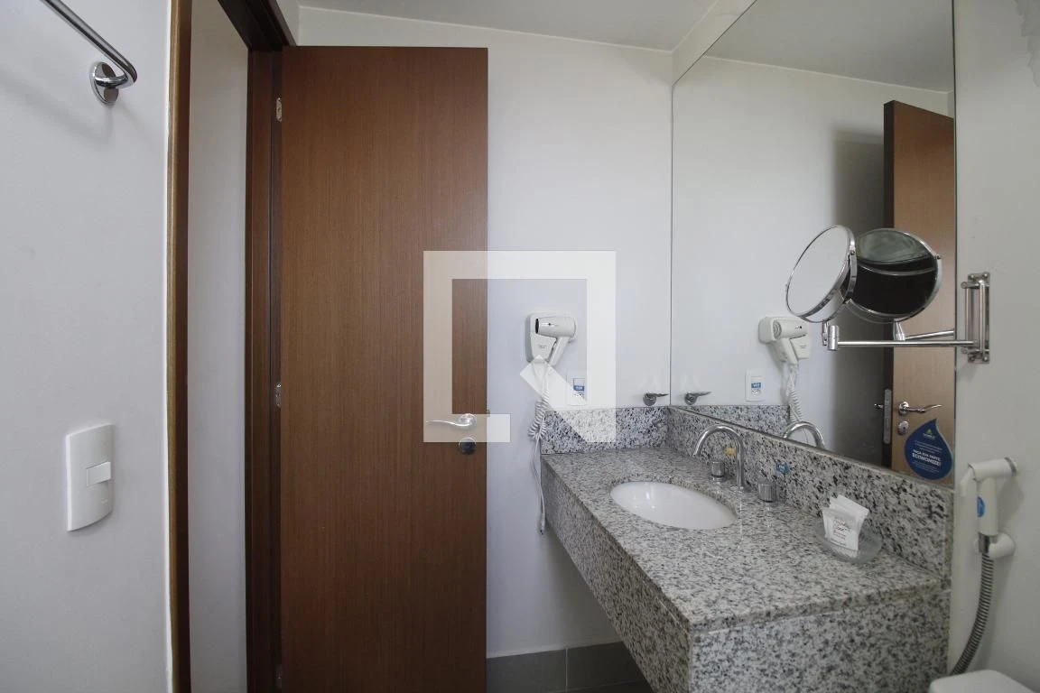 Apartamento mobiliado de 2 quartos com espaço de home office — photo 21