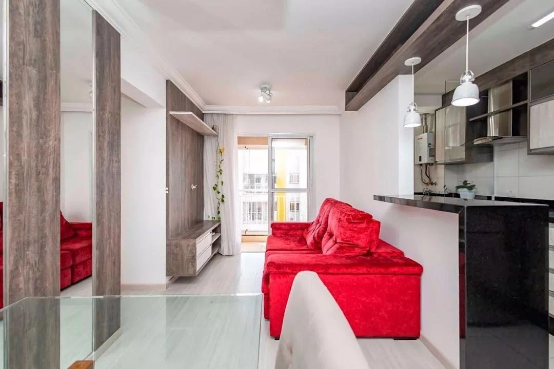 2-bedroom apartment with enclosed glass balcony