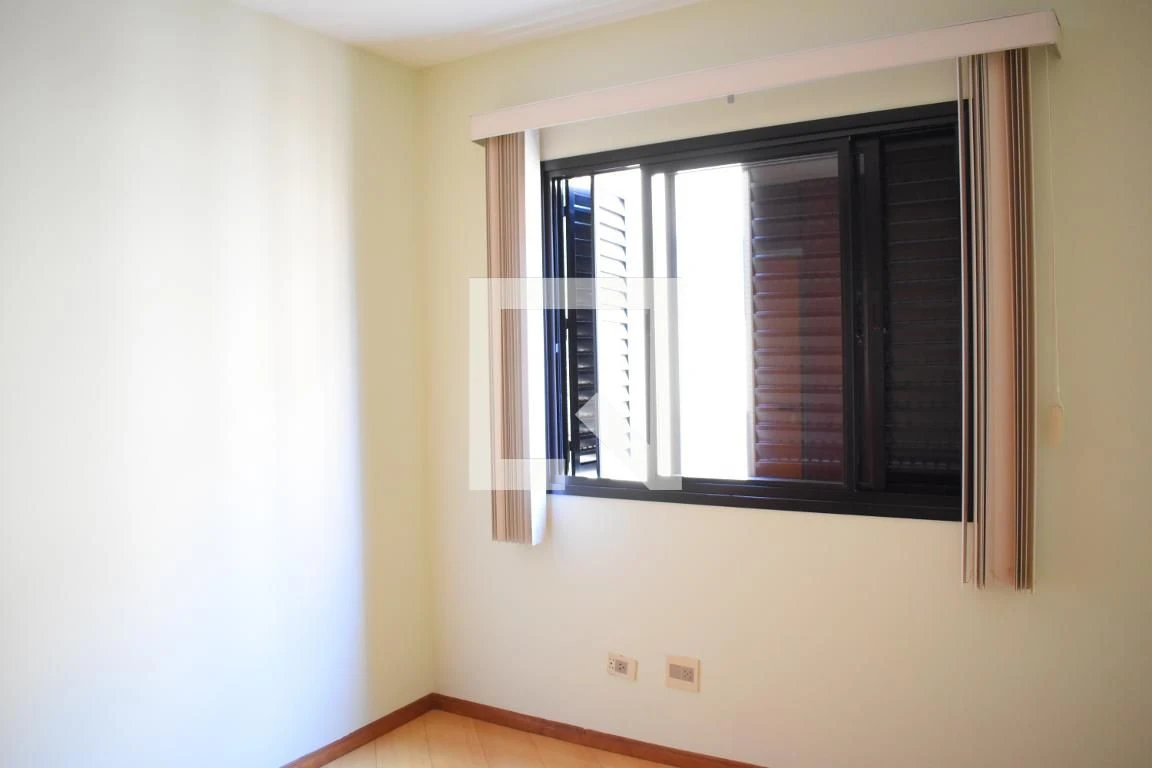 3-bedroom apartment with a washing machine in Curitiba — photo 27