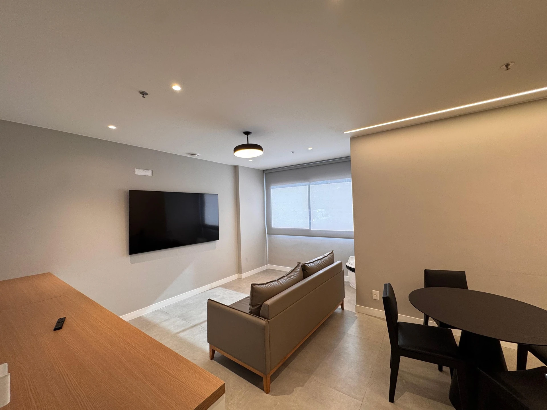 Apartamento amueblado de 3 dormitorios con balcón — photo 105