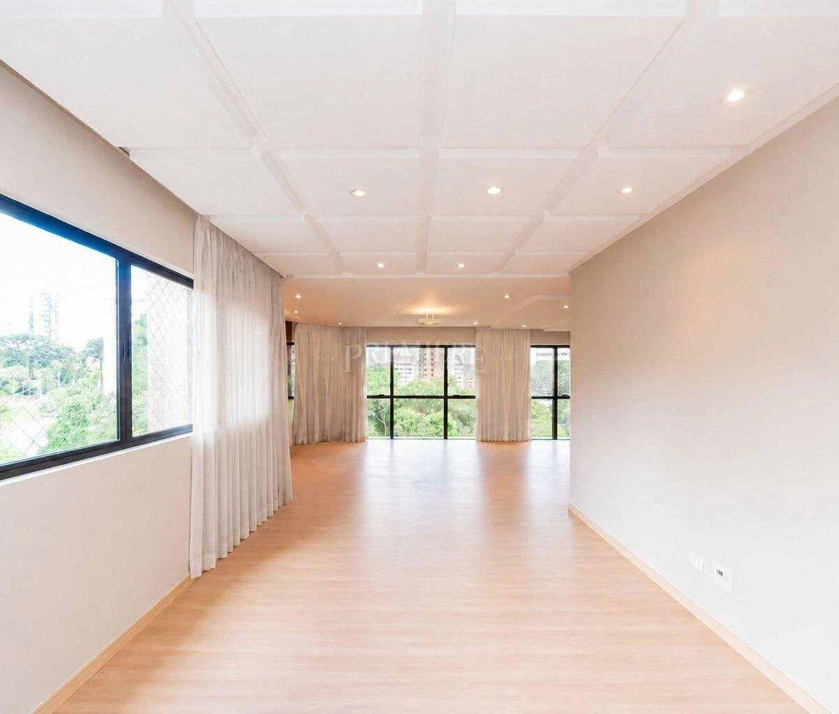 Балкон с грилем и 4 спальни: квартира 322 м² — photo 22