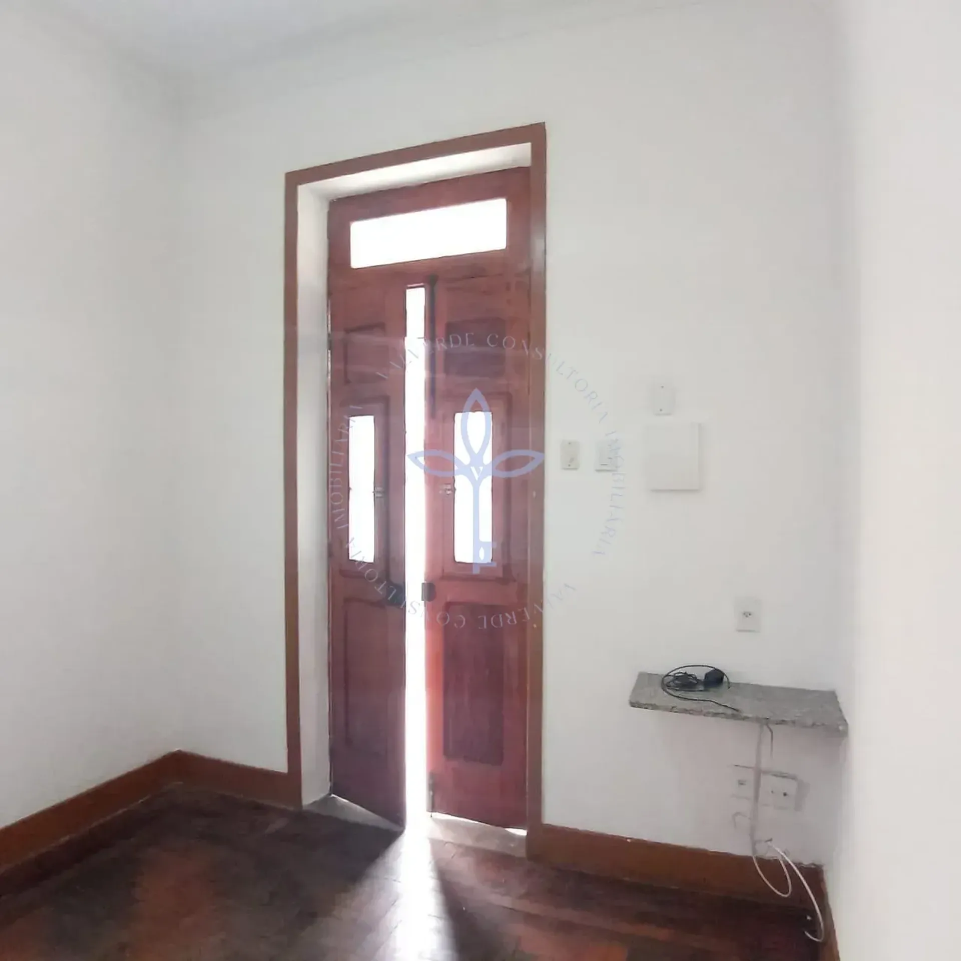 Casa com varanda e 1 vaga de estacionamento para alugar — photo 22