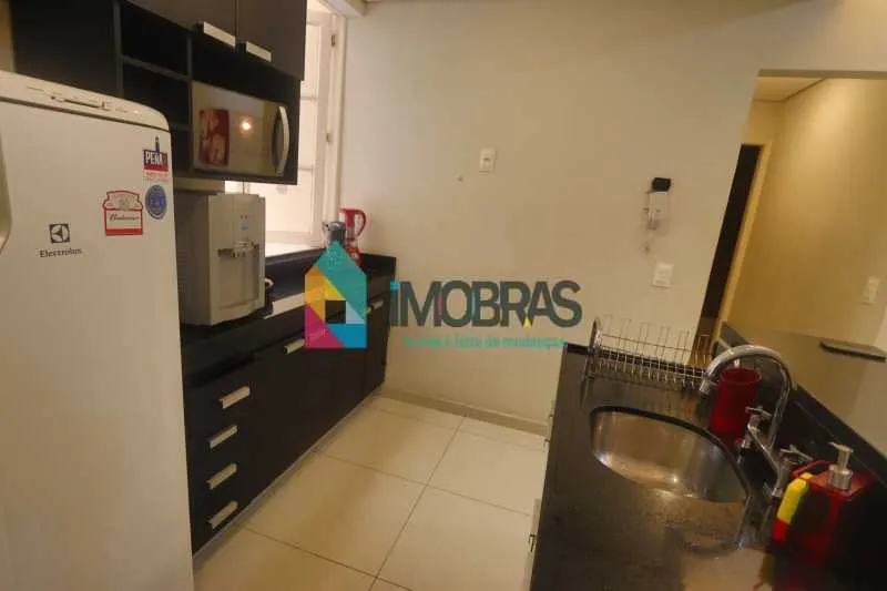 2-bedroom apartment with 3 bathrooms and an open-plan kitchen — photo 13