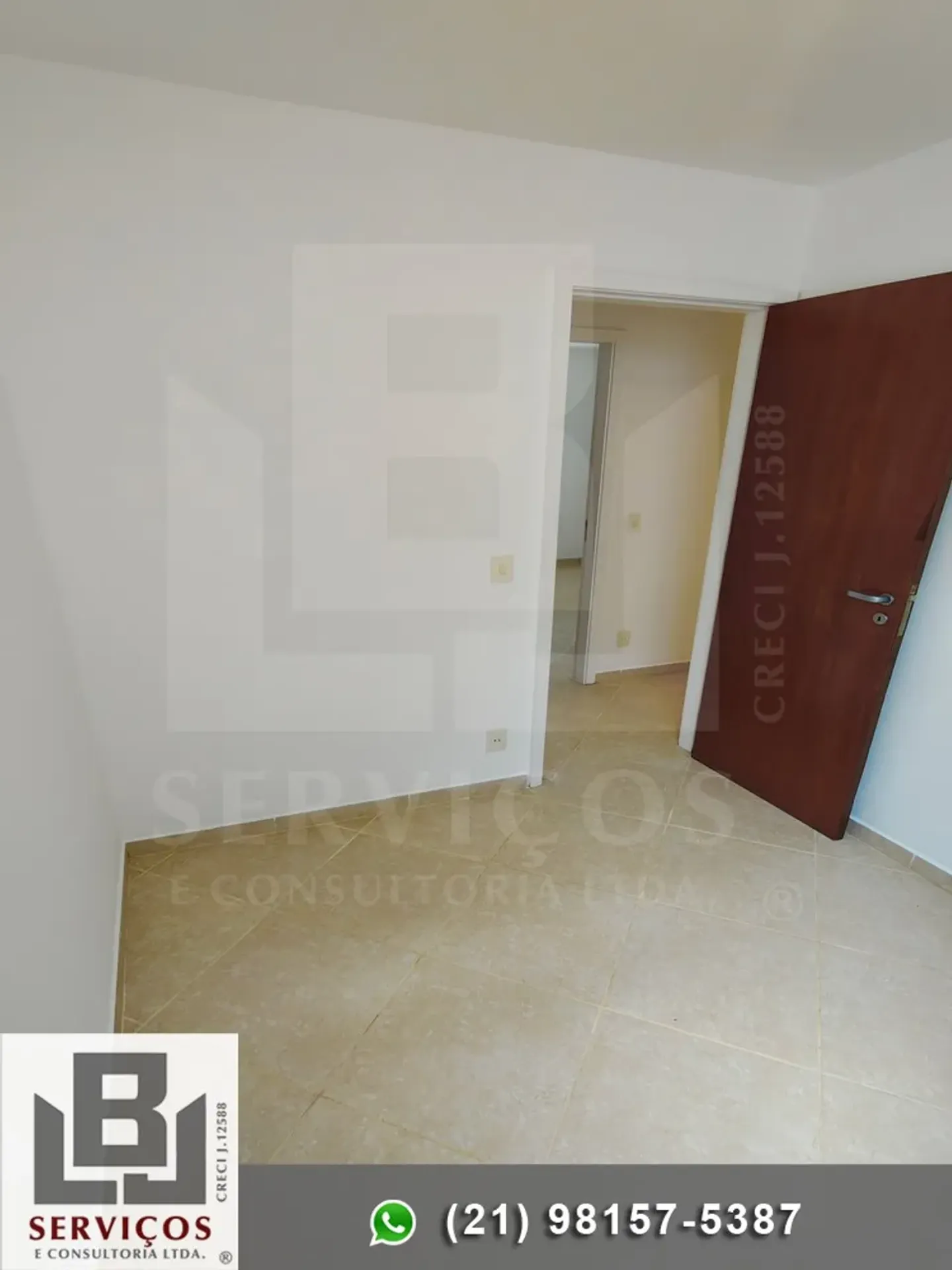 Apartment on the 2nd floor with a walk-in closet — photo 11