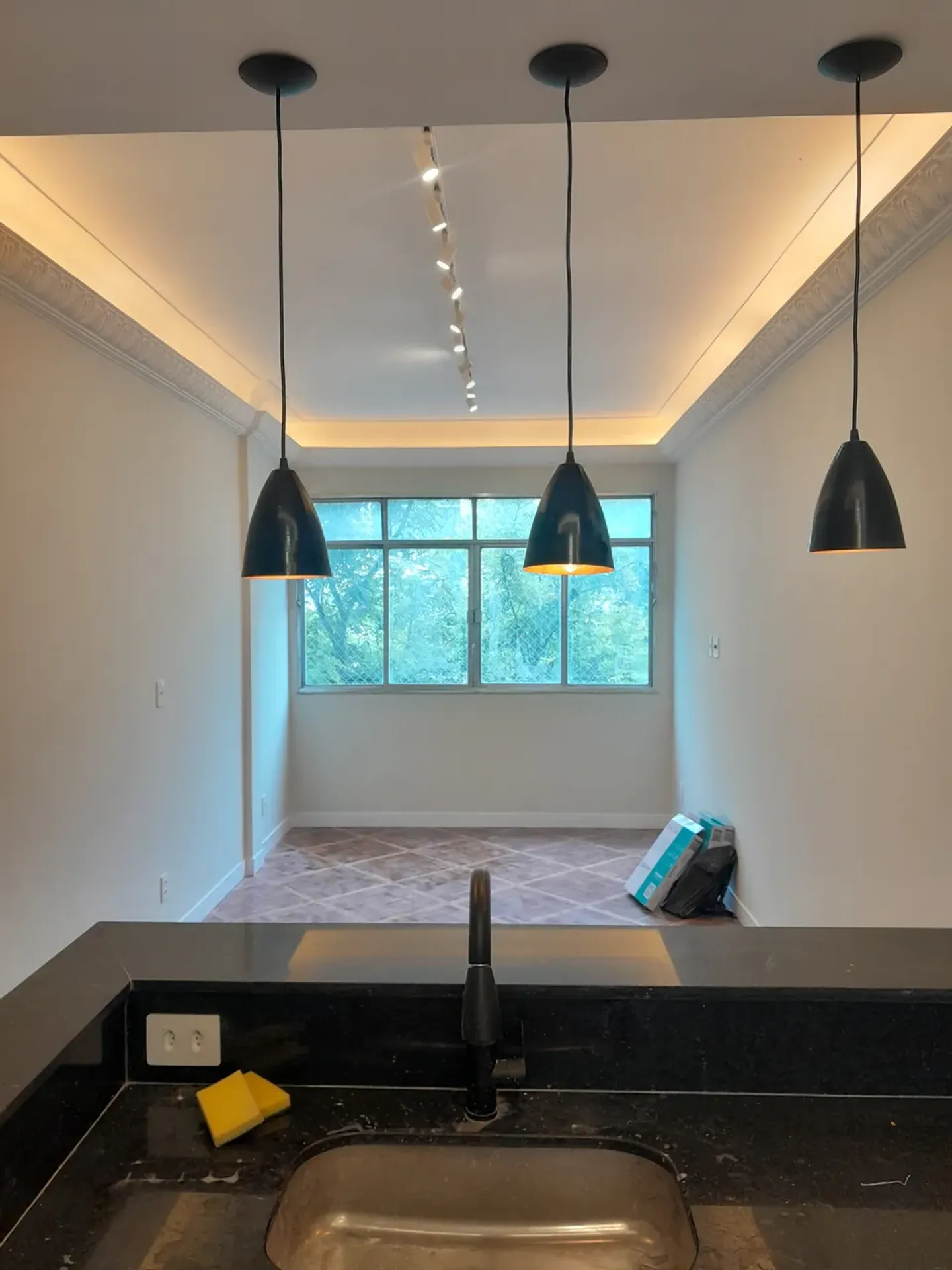 2-bedroom apartment with a park view — photo 4