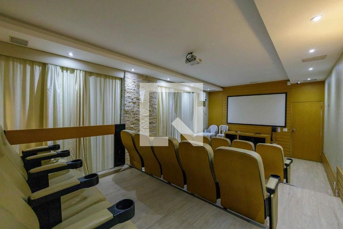 Apartamento para aluguel com 2 quartos e 2 banheiros — photo 52
