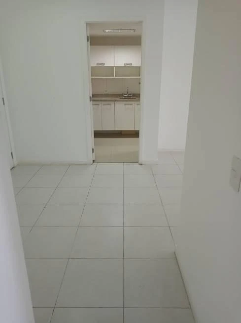 64 m² apartment with balcony, 2 bedrooms and 2 bathrooms — photo 2