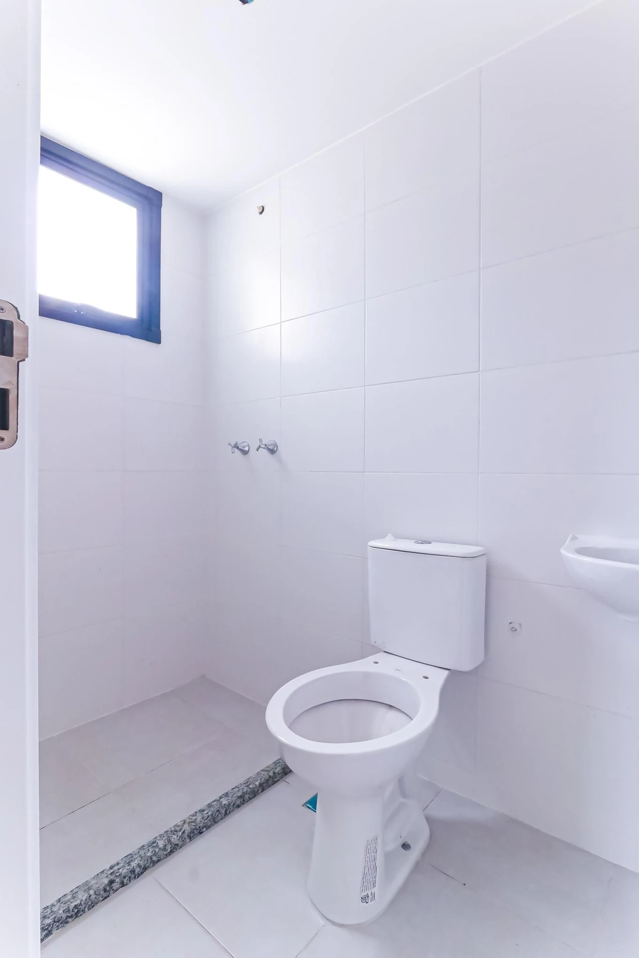 Apartamento de 2 quartos em condomínio com piscina — photo 7