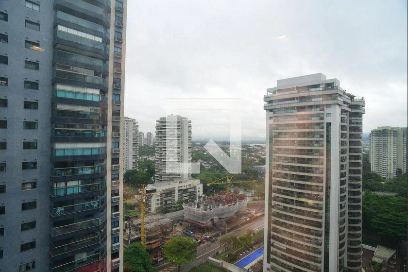 3-bedroom apartment with a water view — photo 37