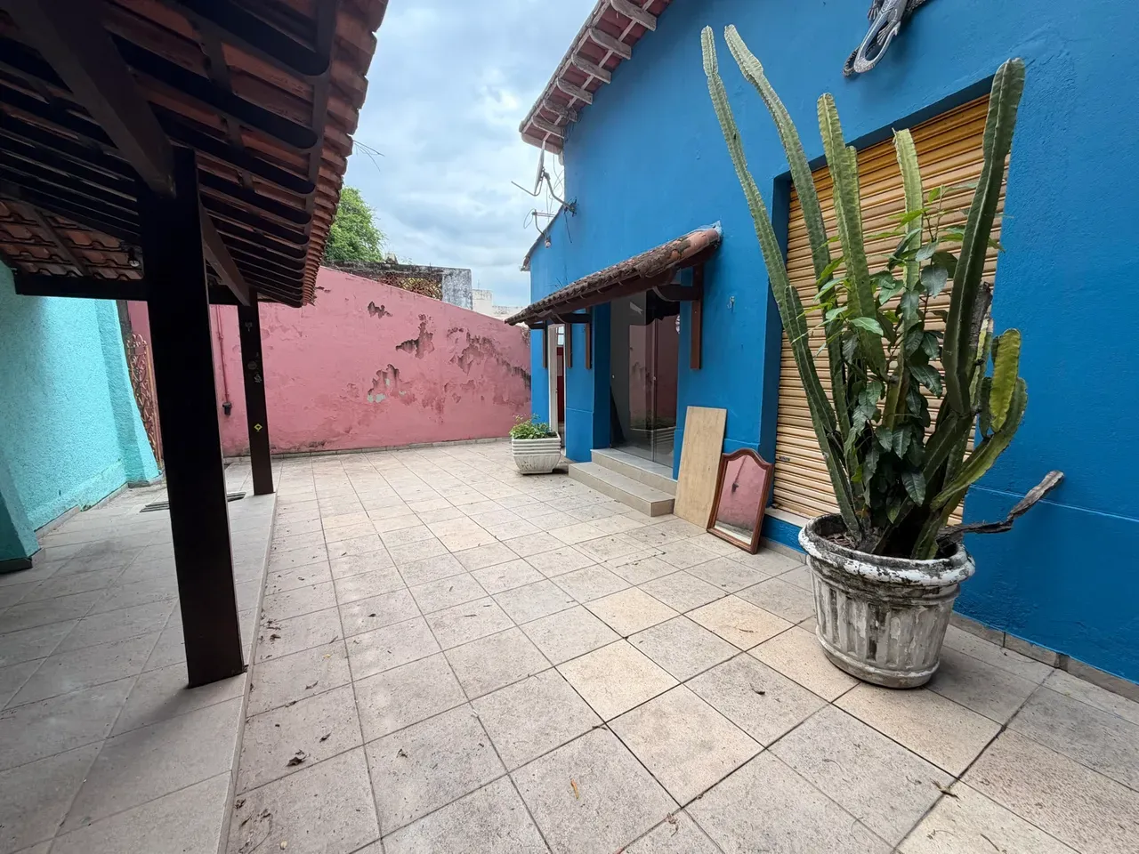 4-bedroom house with a bathtub in Rio de Janeiro — photo 39