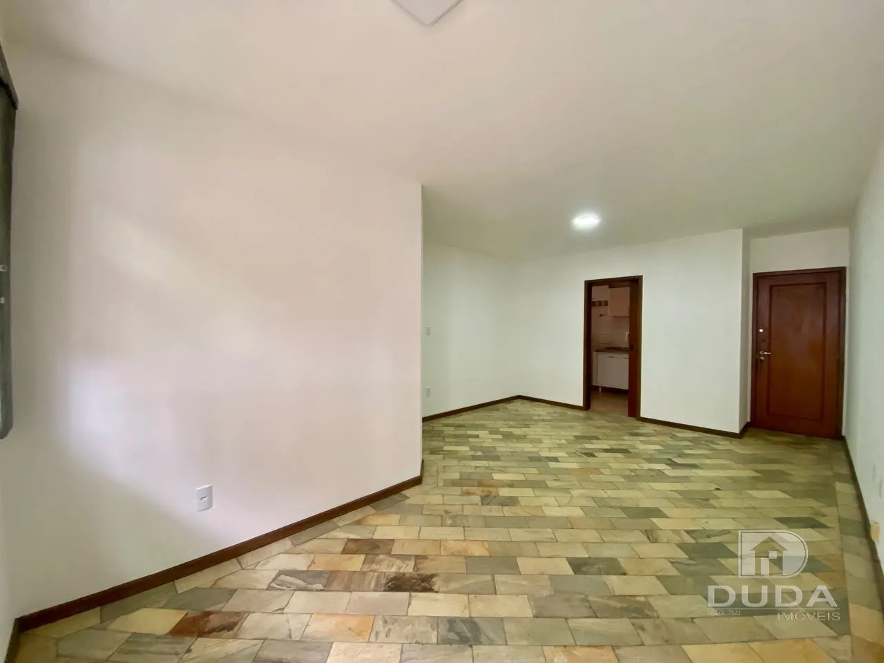3-bedroom apartment, 1 with its own bathroom, 103 m² — photo 15
