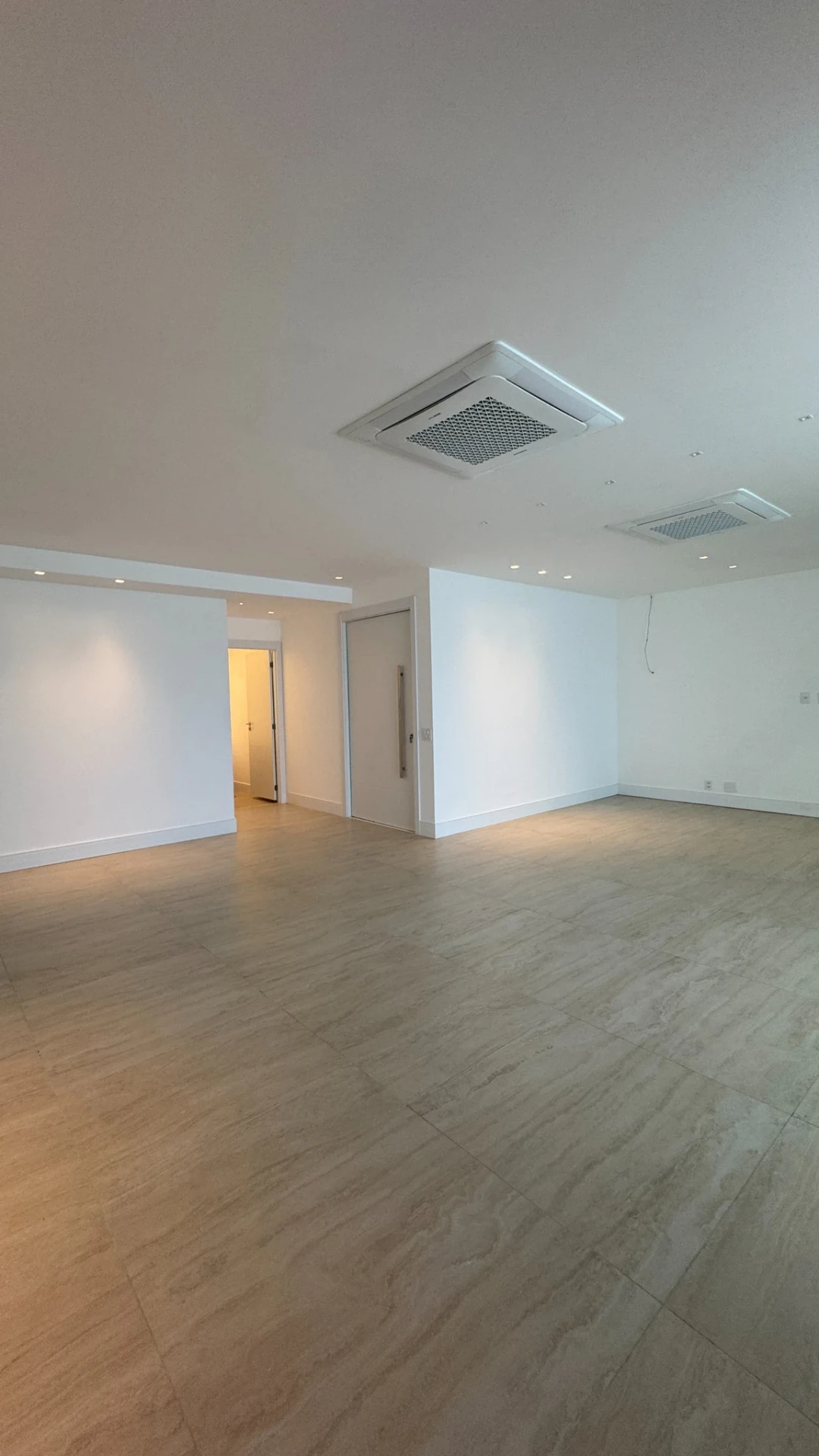 Apartamento, 268 m², com varanda envidraçada — photo 4