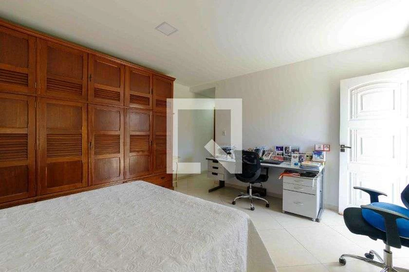 300 m² house with 5 en-suite bedrooms and private garden — photo 20