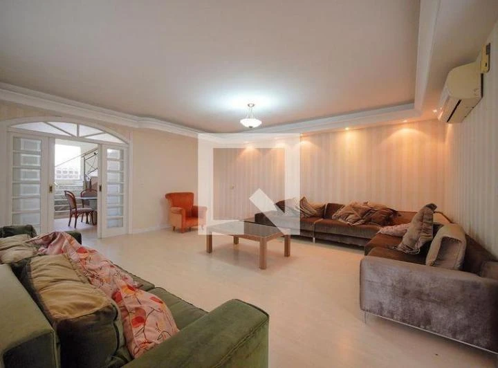 House with 5 bedrooms, 350 m² and a shared pool — photo 3