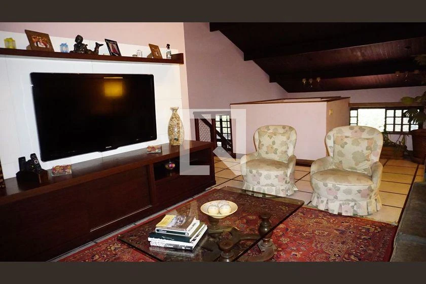 Casa mobiliada com 4 quartos e 460 m² — photo 25