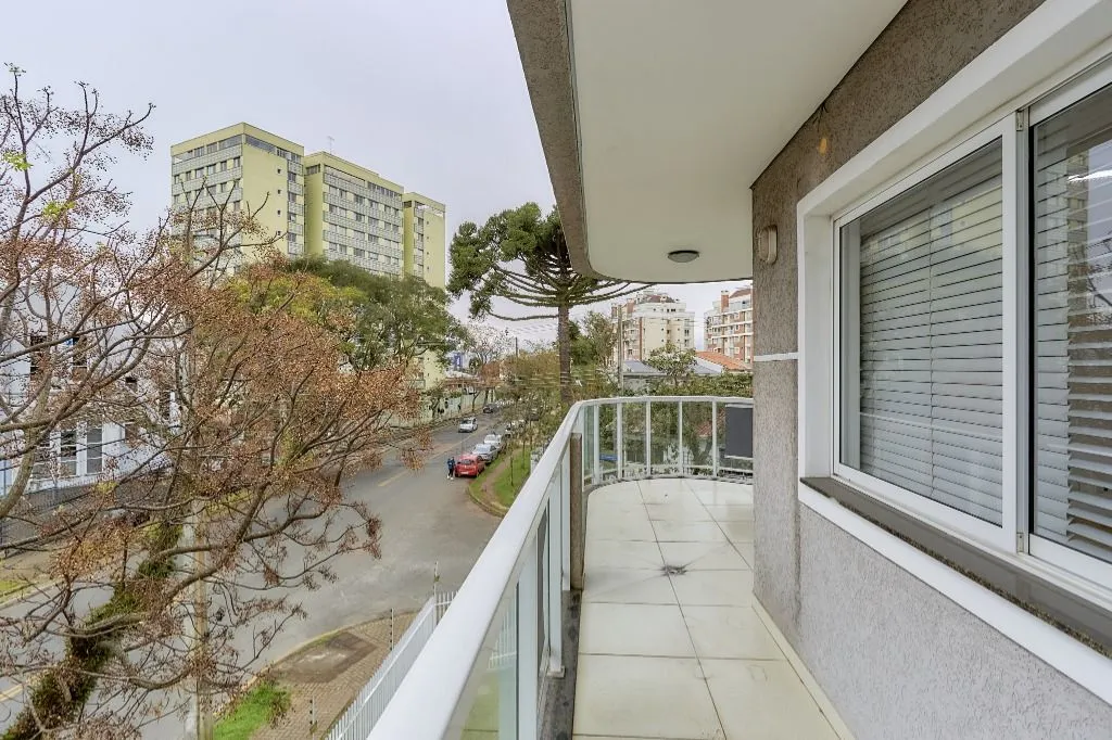 3-bedroom apartment with balcony and 120 m² — photo 27