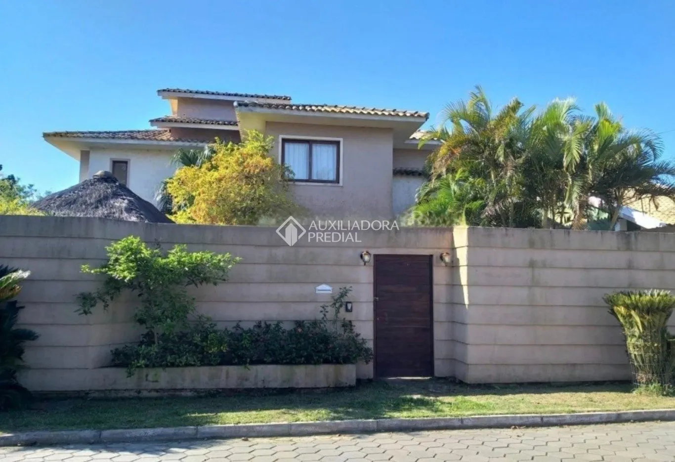 Casa amueblada de 415 m² con 6 dormitorios y 3 plazas — photo 42