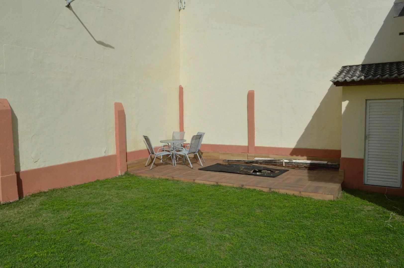 House, 362 m², with a jacuzzi — photo 74