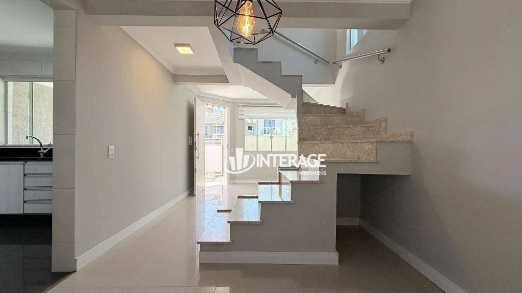 3-bedroom house with a grill on the balcony in Curitiba — photo 31