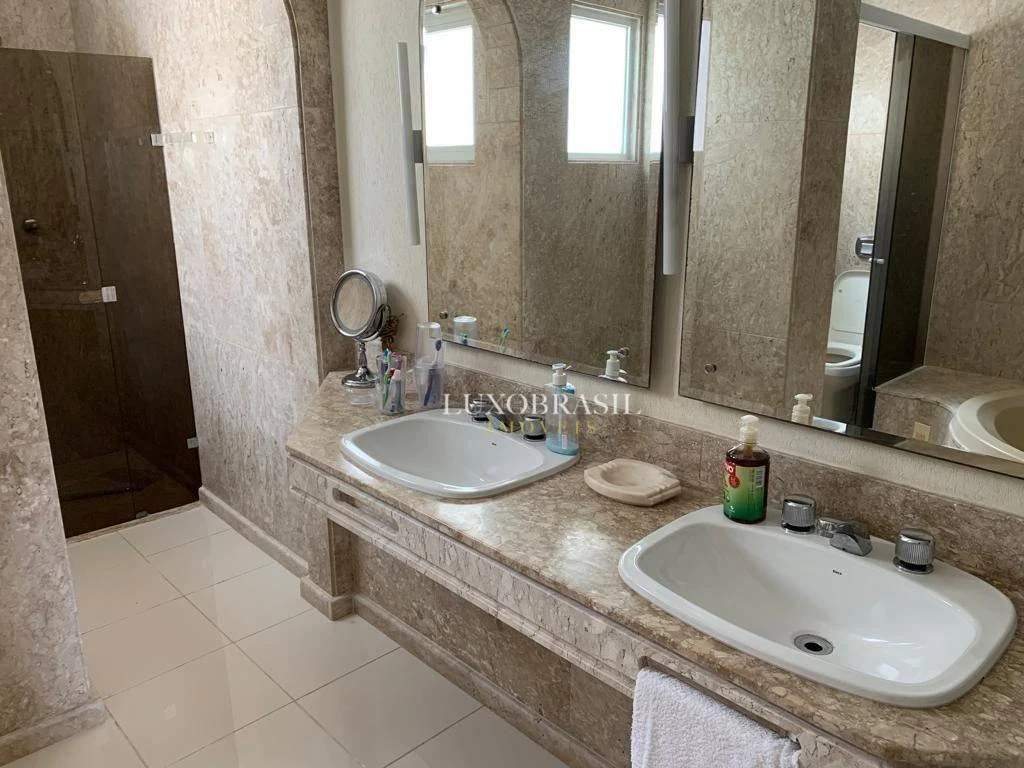 Cobertura de 465 m² com 4 quartos e piscina no prédio — photo 11