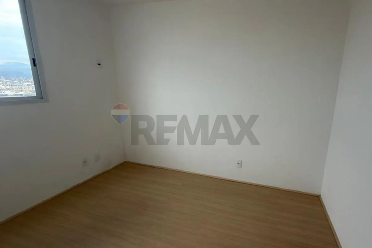 2-bedroom 40 m² apartment with a balcony on the 10th floor — photo 31