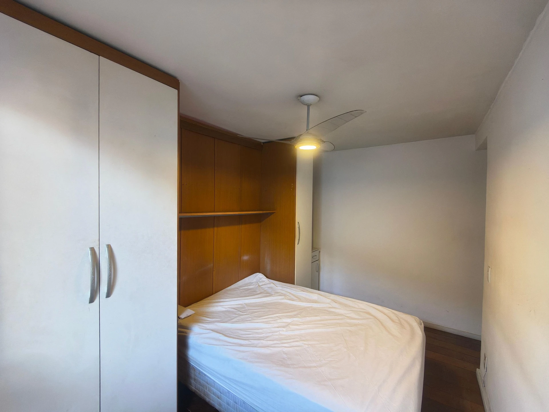 Unfurnished apartment with 2 bedrooms and 1 parking space — photo 11