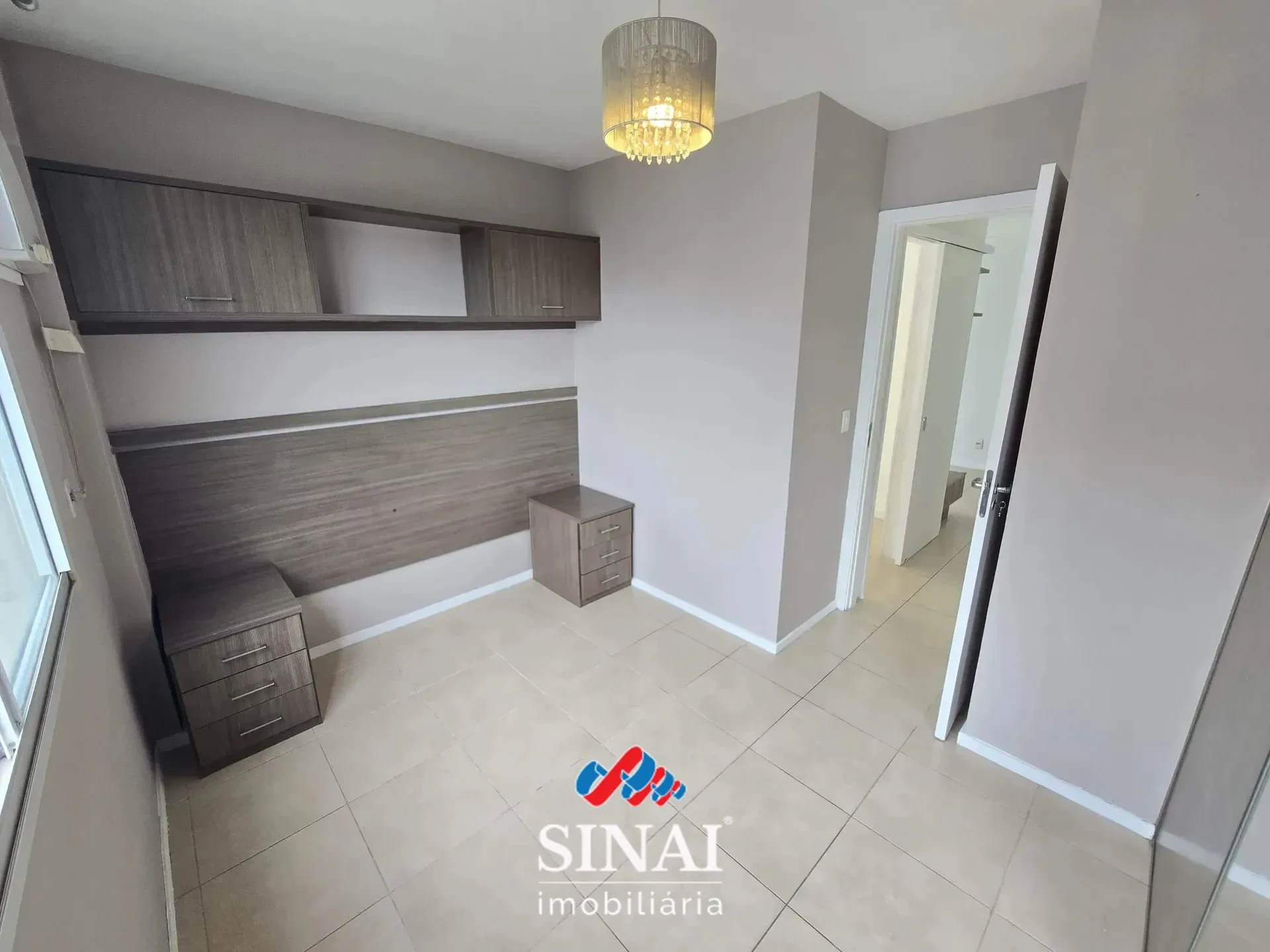 Apartamento de 2 quartos em condomínio com piscina — photo 8