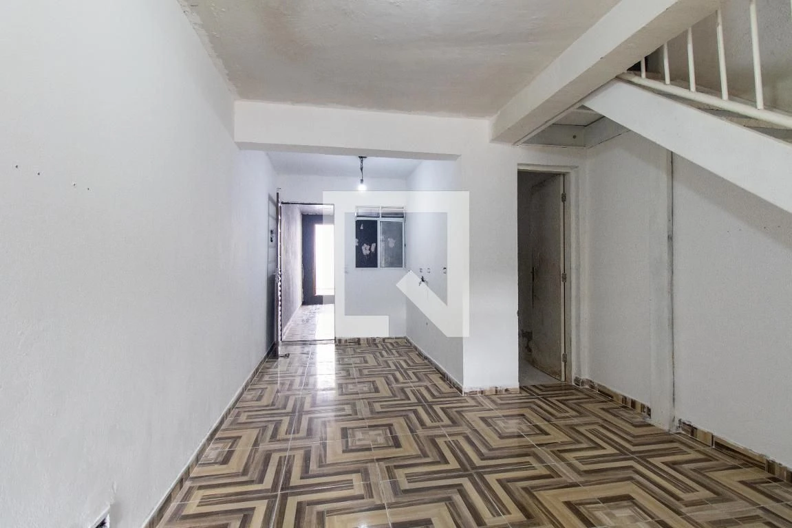 One-bedroom house with a washing machine in Curitiba — photo 14