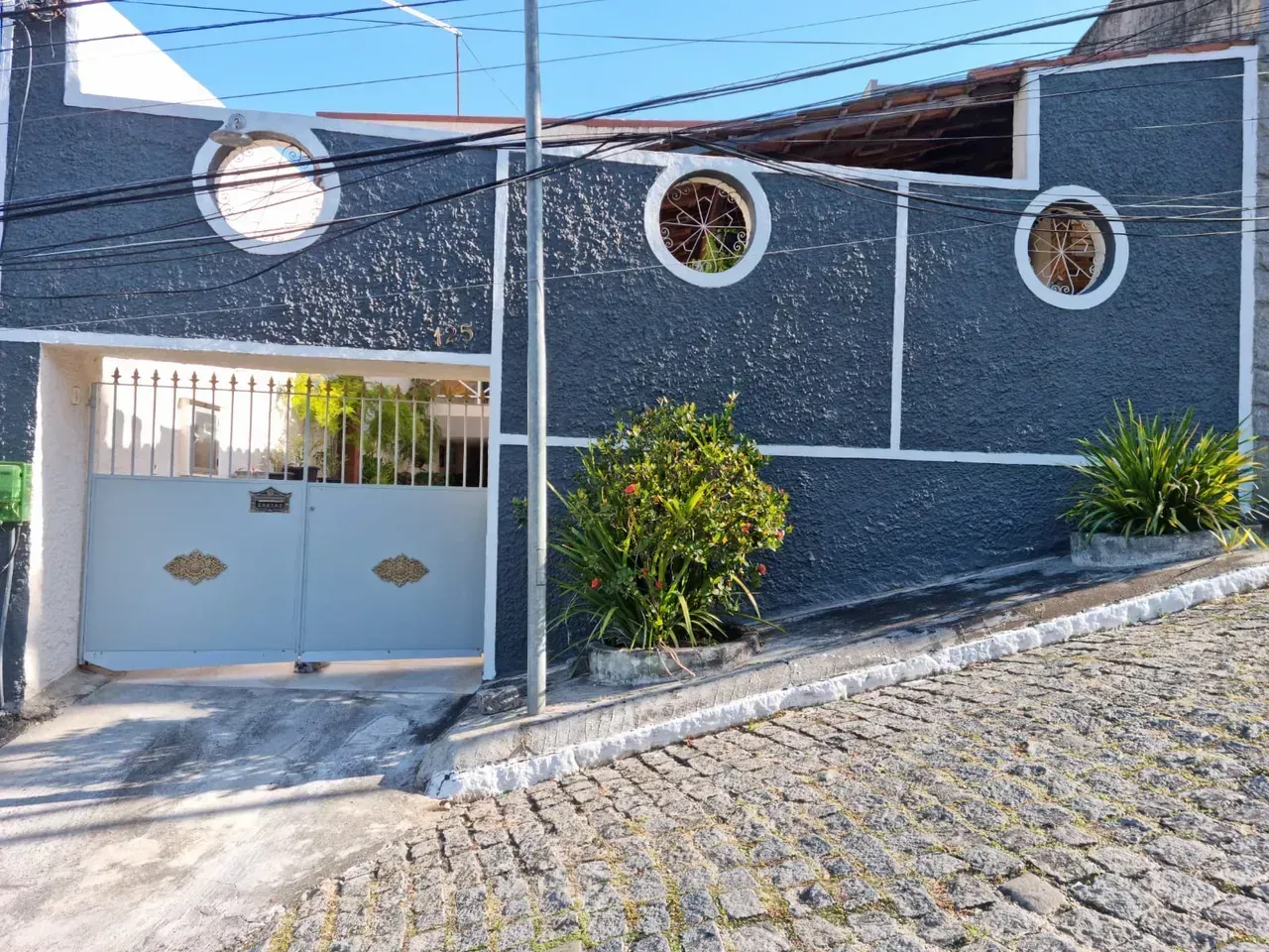 Furnished apartment with 3 bedrooms and 4 bathrooms — photo 16