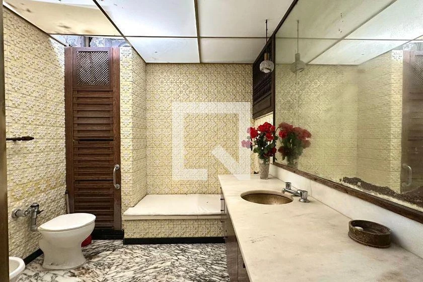 4-bedroom apartment with a water view in Rio de Janeiro — photo 27