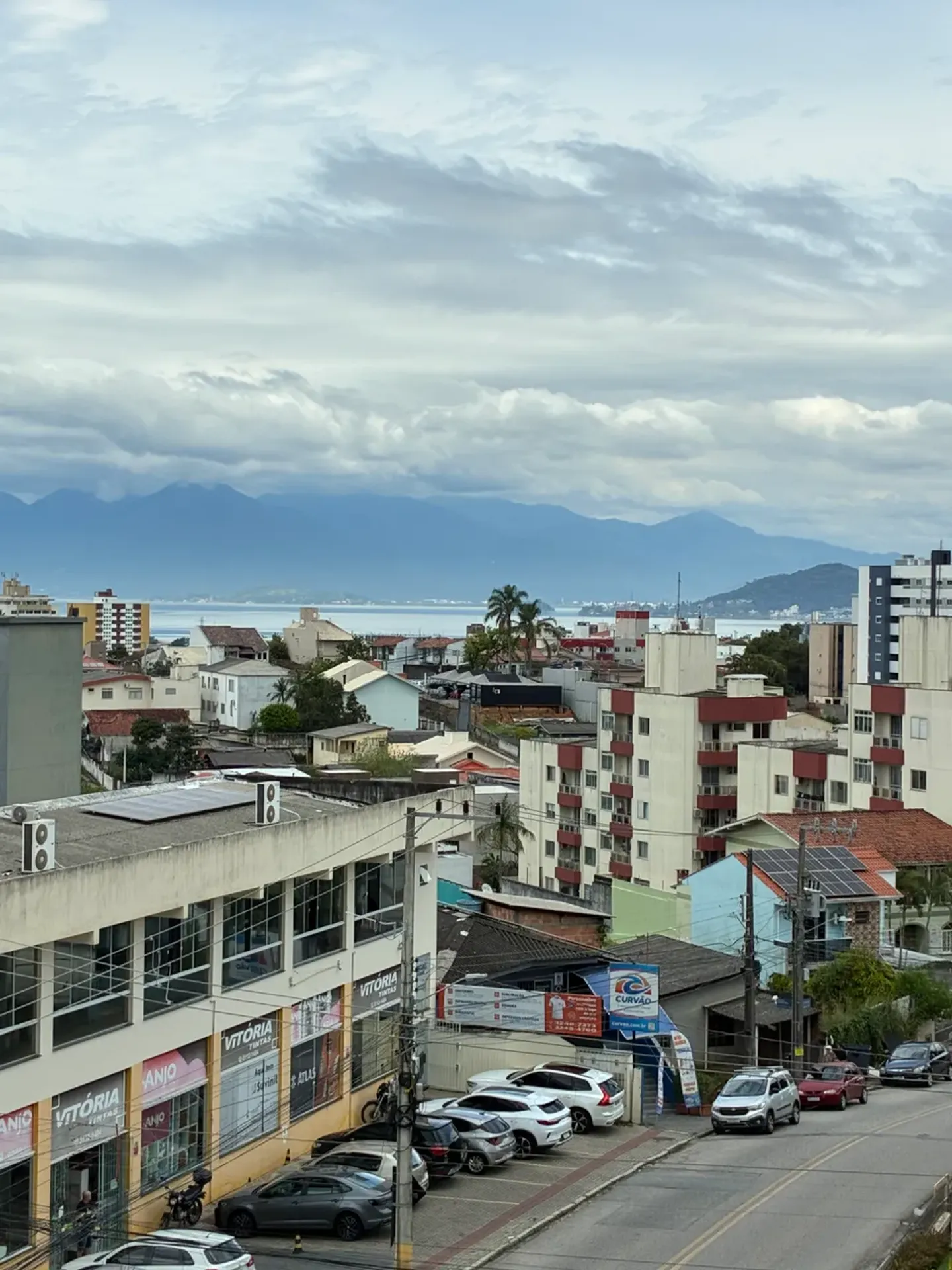 One-bedroom apartment with a mountain view in Florianópolis — photo 5
